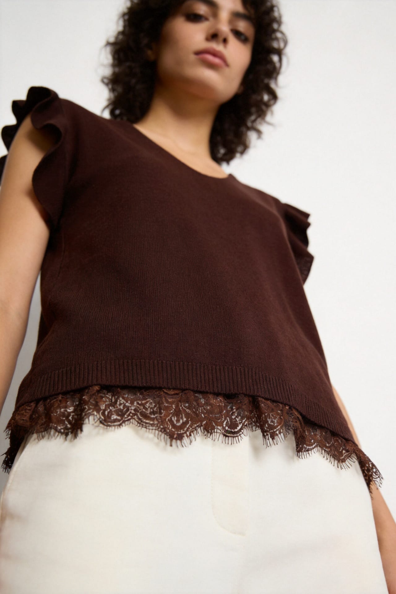 Blusa com detalhes Rendados